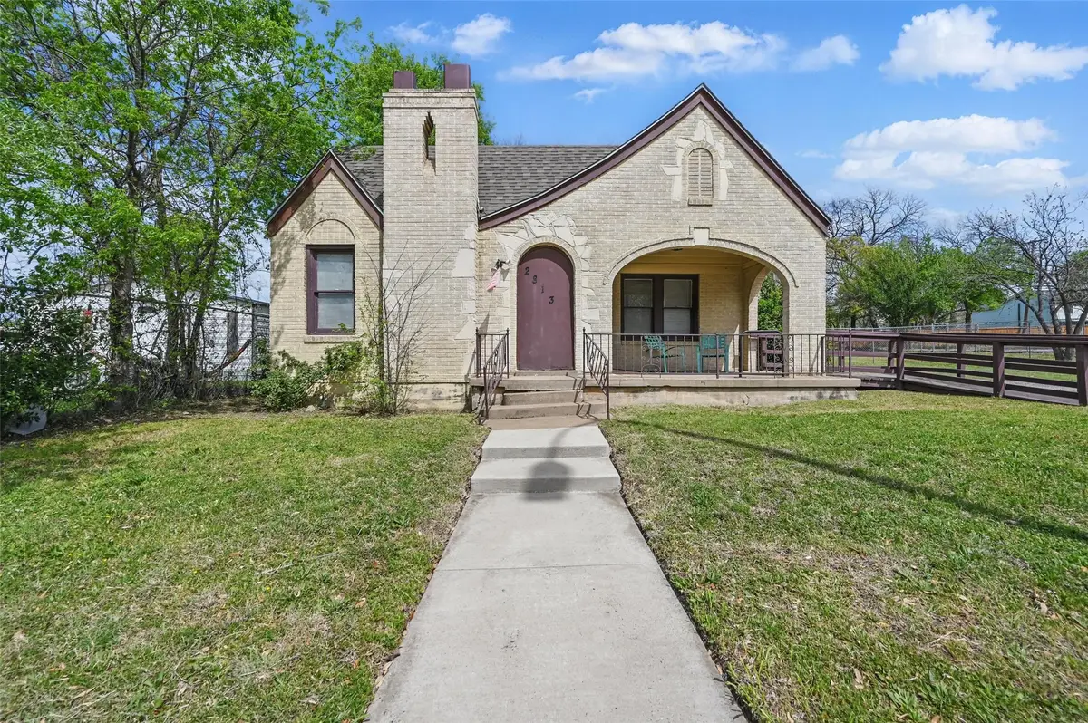 2813 E Rosedale Street, Fort Worth, TX 76105 - #1