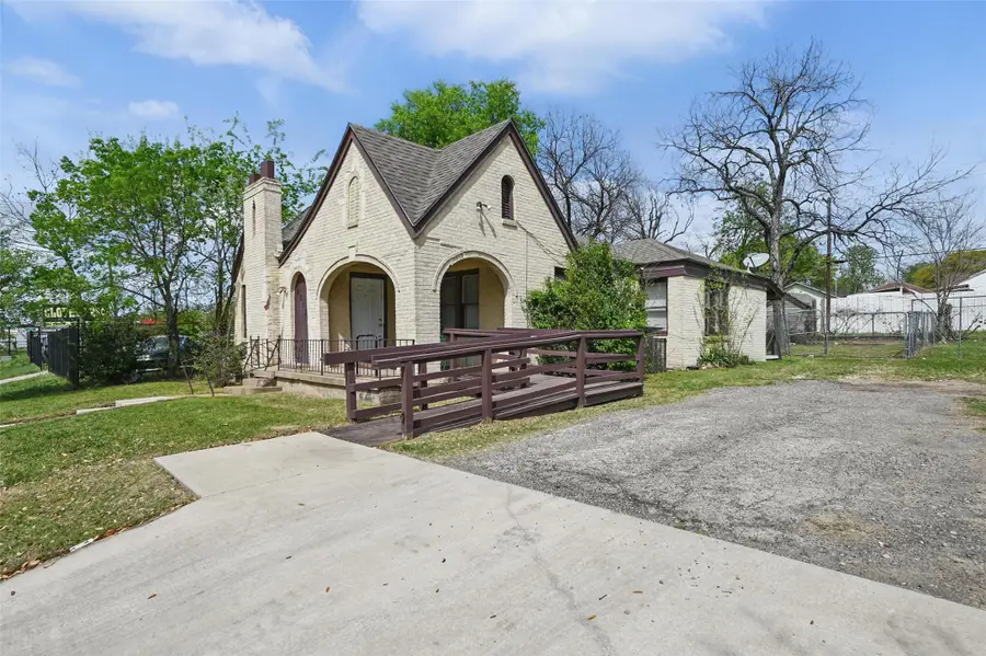 2813 E Rosedale Street, Fort Worth, TX 76105 - #2