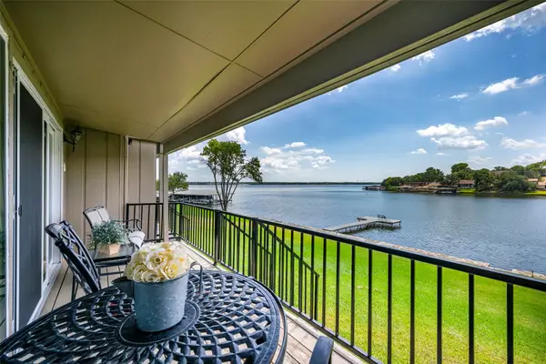 5200 Country Club Drive, De Cordova, TX 76049