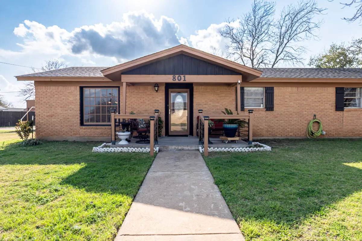 801 Westridge Circle, Breckenridge, TX 76424 - #1