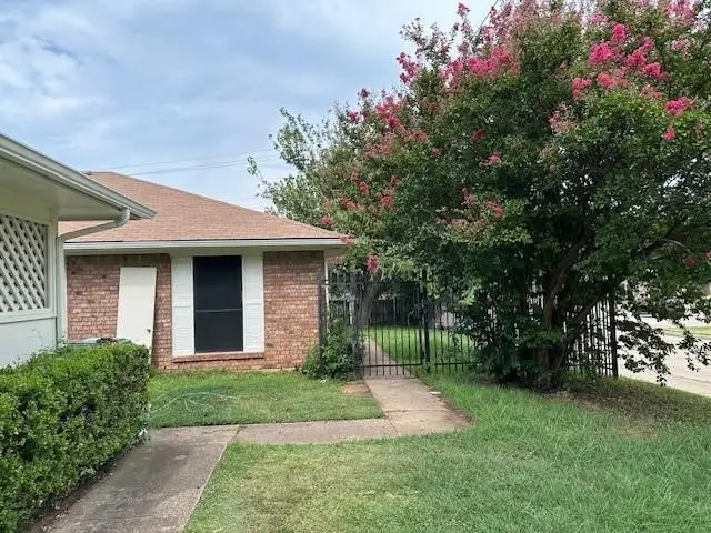 4200 Wingrove Drive, Arlington, TX 76015 - #1