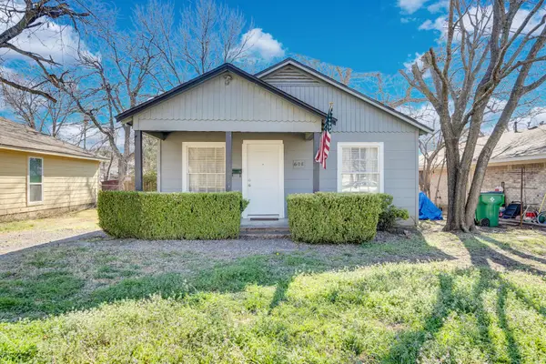 608 Highland Avenue, Waxahachie, TX 75165