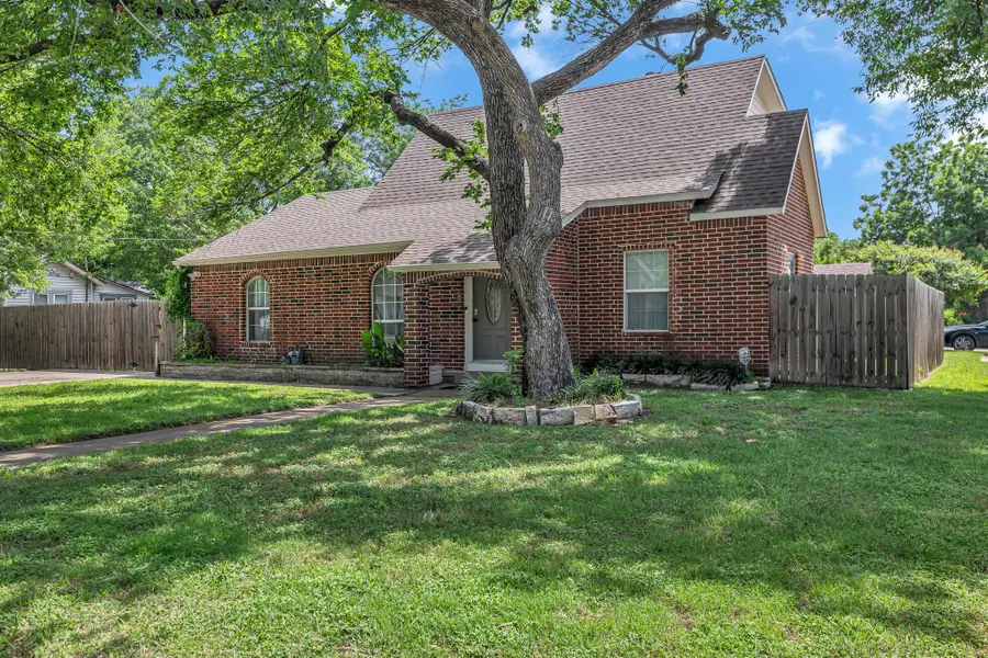 401 Magnolia Street, Arlington, TX 76012 - #3