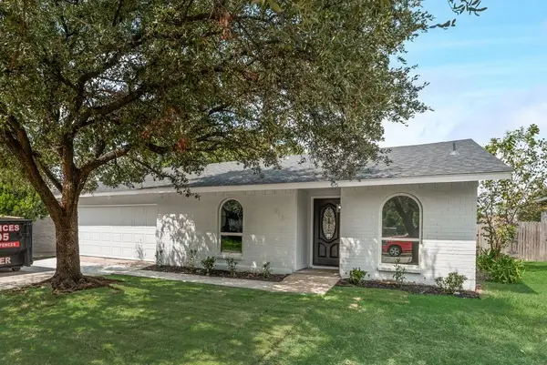 2015 Rose Hill Road, Carrollton, TX 75007