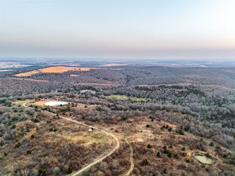 8507 Oak Ridge Dr, Stuart, OK 74570 - #3