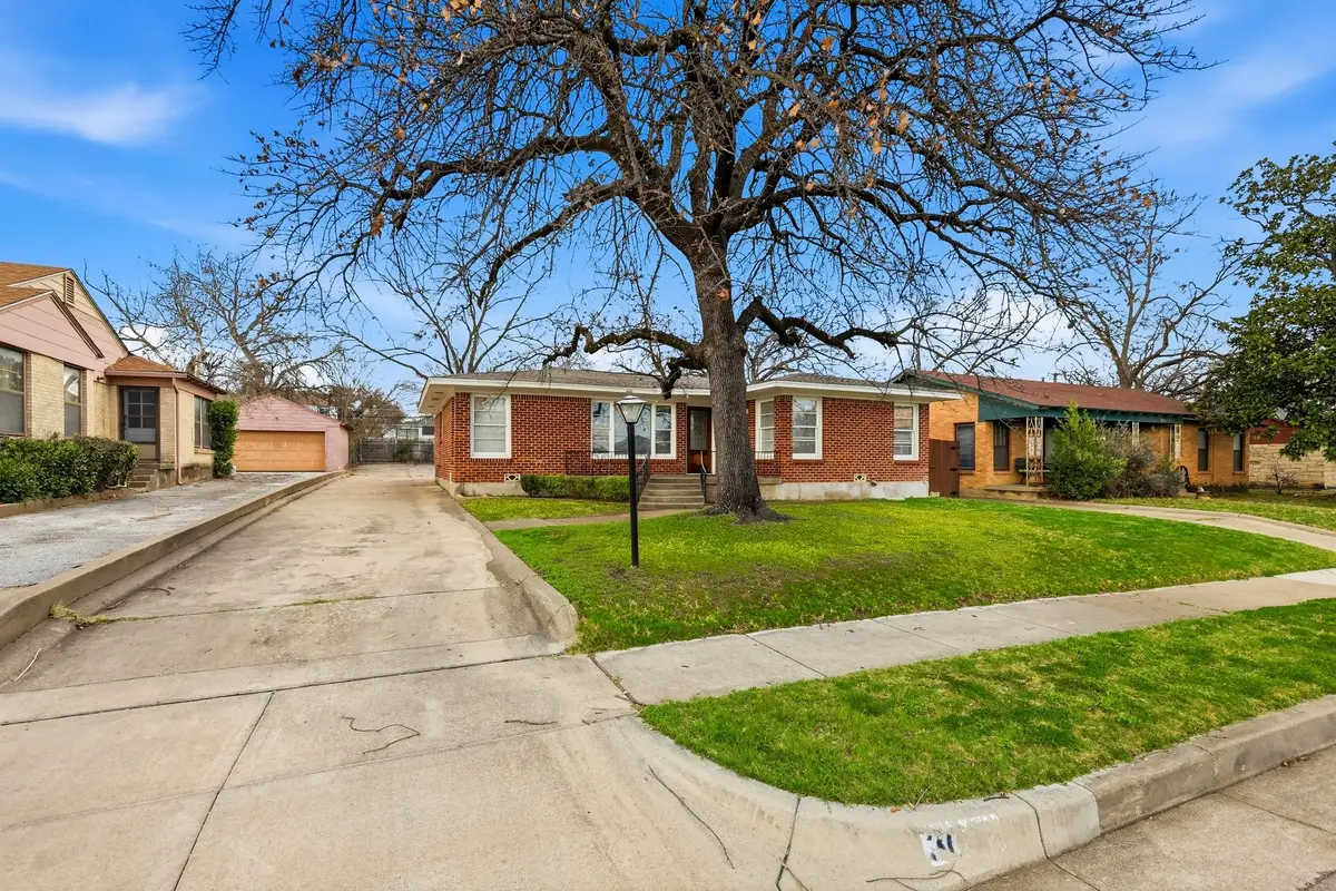 3013 Primrose Avenue, Fort Worth, TX 76111 - #1