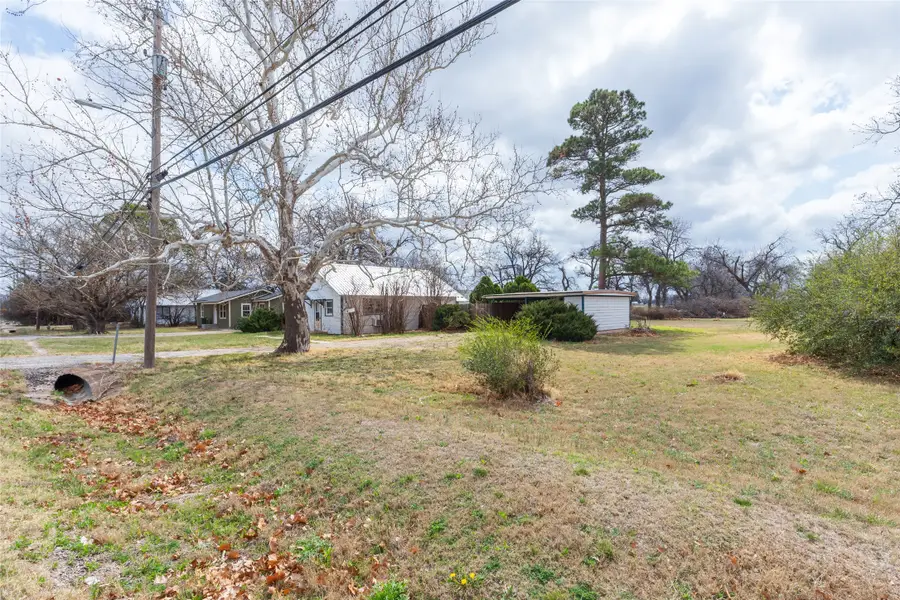 425 S 1st Street W, Clyde, TX 79510 - #3