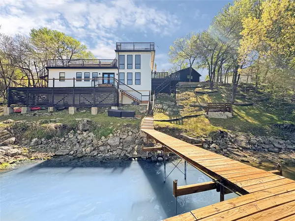 4401 Clarke Drive, Fort Worth, TX 76135