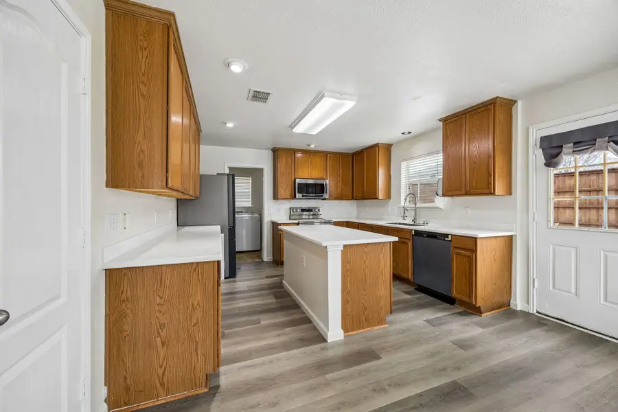 4706 Creekview Lane, Balch Springs, TX 75180 - #2