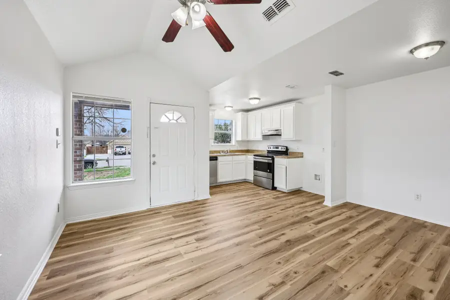 3106 Refugio Avenue, Fort Worth, TX 76106 - #2