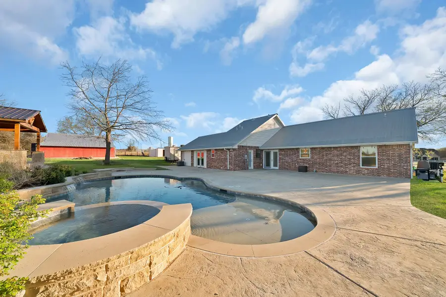 109 Pioneer Court, Waxahachie, TX 75167 - #2