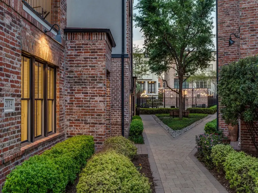 2114 Aylesport Drive, Dallas, TX 75201 - #3
