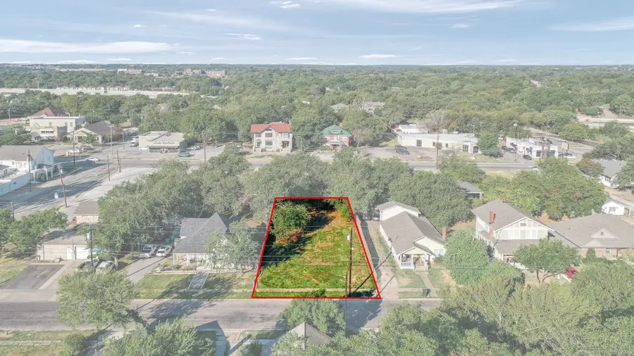 714 N Walnut Street, Sherman, TX 75090 - #3