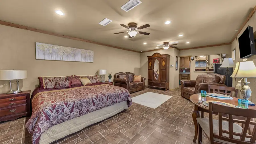 321 W Rentz Street, Weatherford, TX 76086 - #3