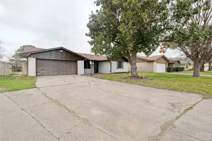 3209 Gail Court, Irving, TX 75060 - #3