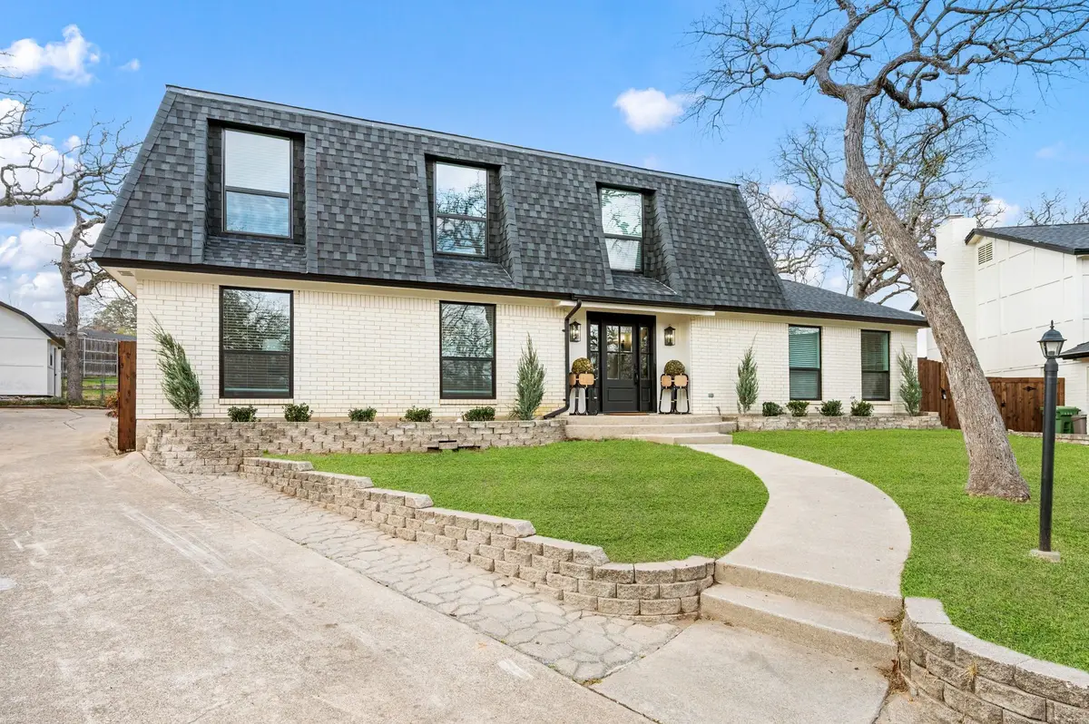 905 Brestol Court W, Bedford, TX 76021 - #1