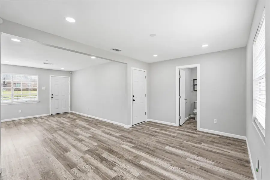 6129 Singing Hills Drive, Dallas, TX 75241 - #2