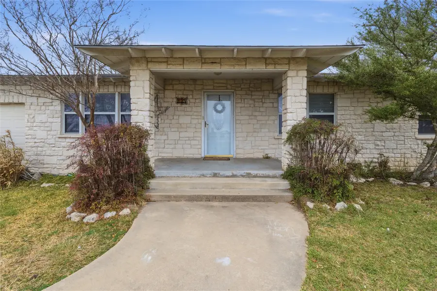 135 Hightower Street, Hillsboro, TX 76645 - #2