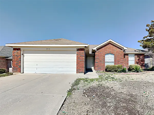 3712 Garden Springs Drive, Fort Worth, TX 76123