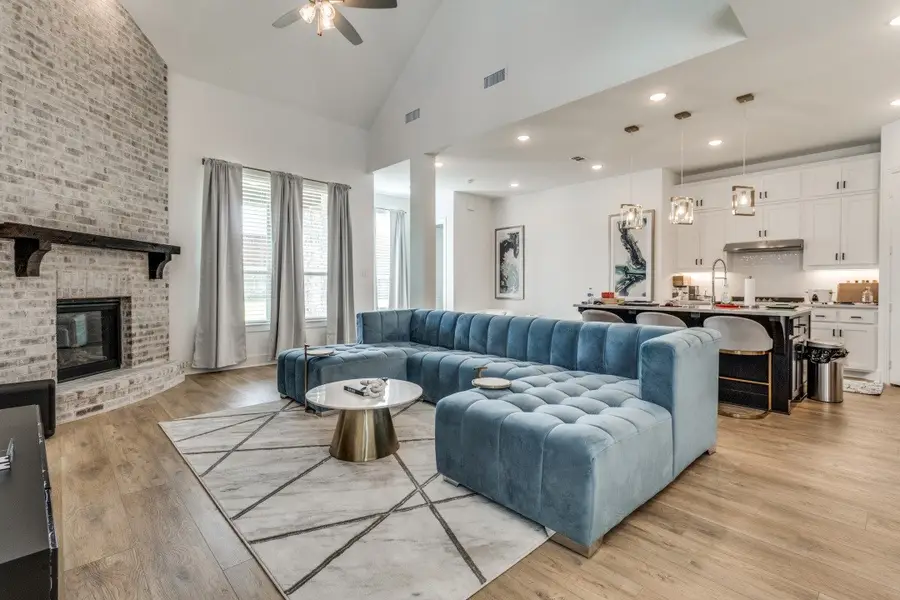 503 N Eagle Point Road, Van Alstyne, TX 75495 - #2