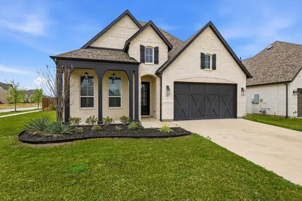 425 Lost Creek Trail, Waxahachie, TX 75165