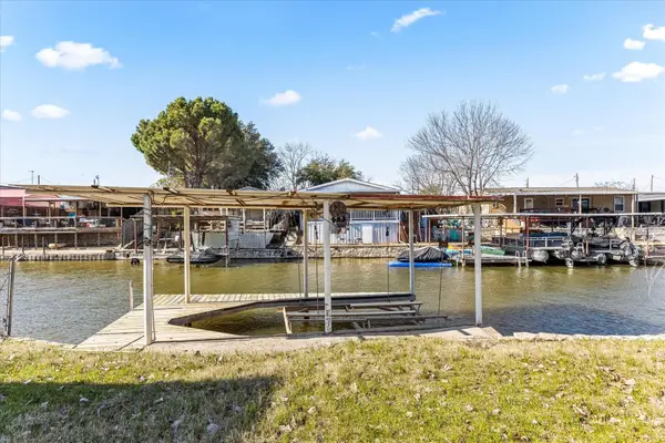 6526 Blue Water Court, Granbury, TX 76049