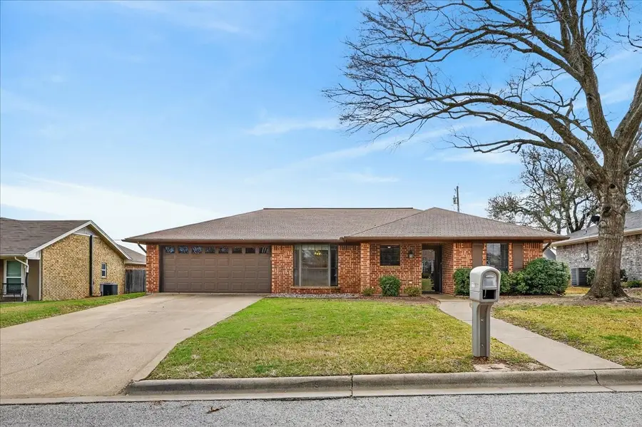 111 Blue Jay Street, Stephenville, TX 76401 - #2