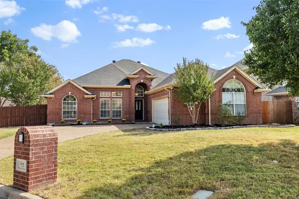 7 Equestrian Court, Mansfield, TX 76063