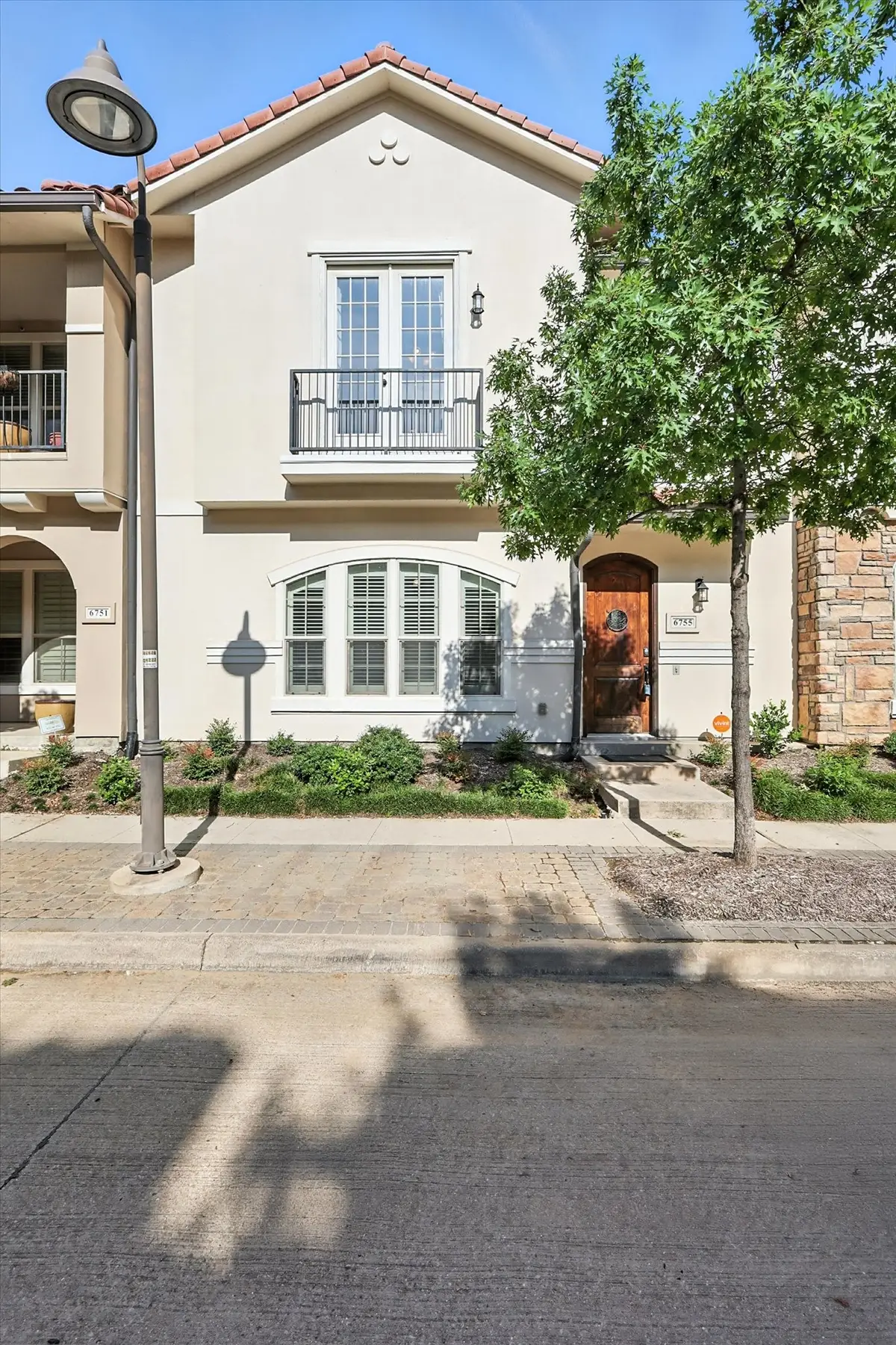 6755 Plaza Via, Irving, TX 75039 - #1