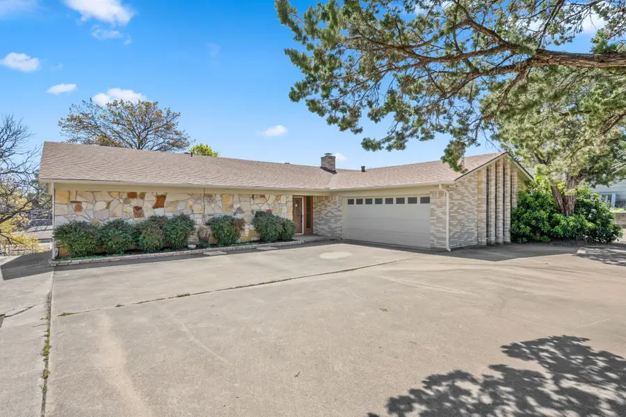 629 Williamsburg Court, Granbury, TX 76048 - #2