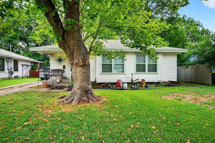 545 N Wharton Street, Sherman, TX 75092 - #2