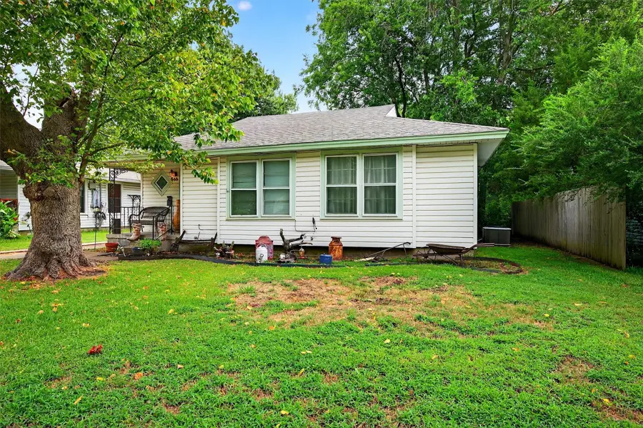 545 N Wharton Street, Sherman, TX 75092 - #3