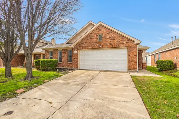 2932 Milby Oaks Drive, Fort Worth, TX 76244