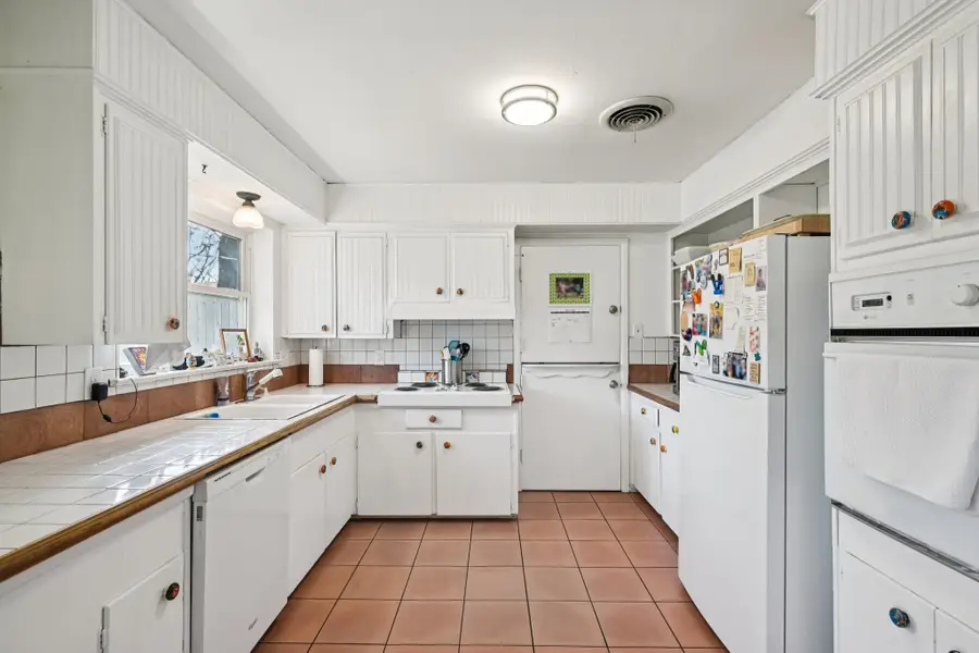 1602 Marshalldale Drive, Arlington, TX 76013 - #2