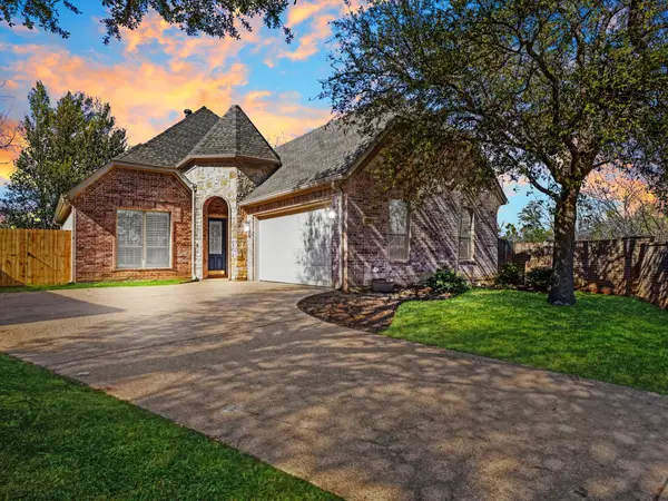 2018 Kodiak Court, Arlington, TX 76013
