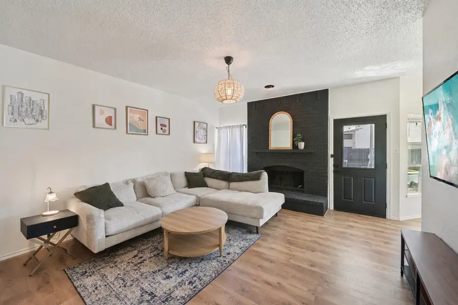 5309 Manhassett Drive, Arlington, TX 76018 - #3