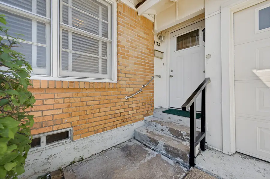 4123 Huckleberry Circle, Dallas, TX 75216 - #3