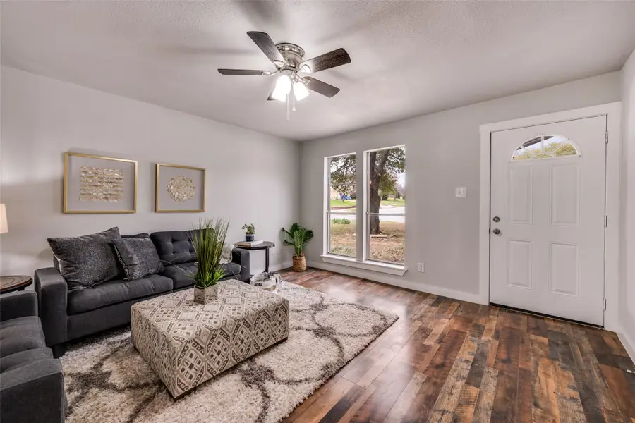 845 Willow Circle N, Burleson, TX 76028 - #2