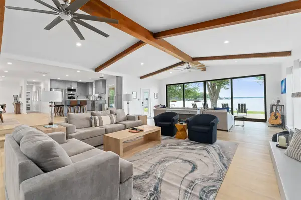 221 Edythe Dee Lane, Mabank, TX 75156