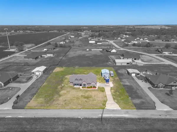 8071 County Road 105, Grandview, TX 76050