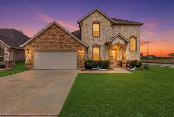 649 Xavier Court, Waxahachie, TX 75165
