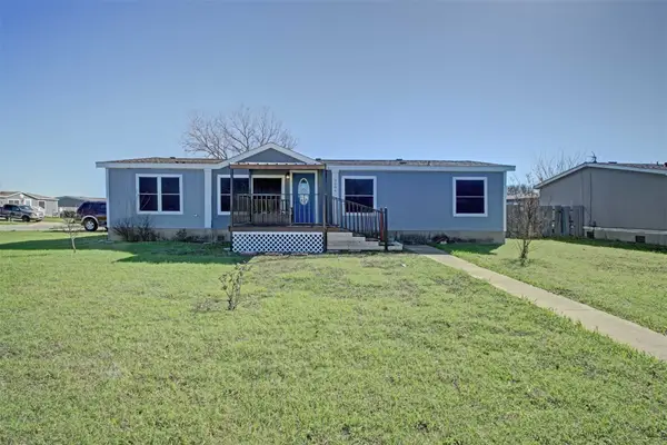 2004 Fall Creek Road, Cleburne, TX 76033