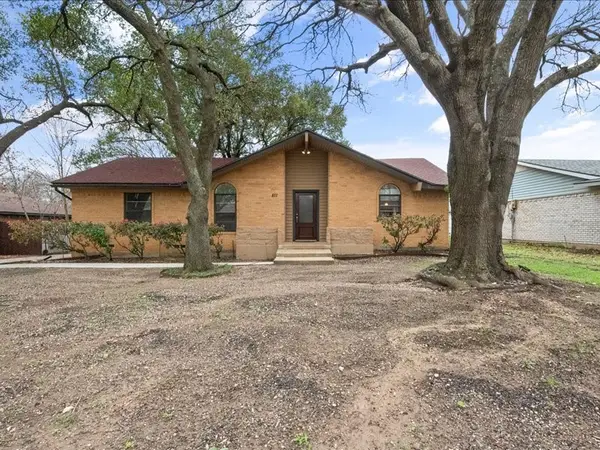 811 Green Pastures Drive, Cedar Hill, TX 75104