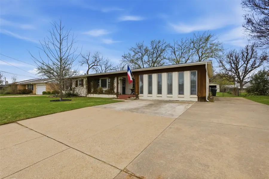 1218 Warden Street, Benbrook, TX 76126 - #3
