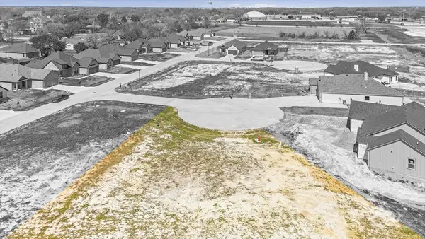 406 Lizzy Court, Italy, TX 76651