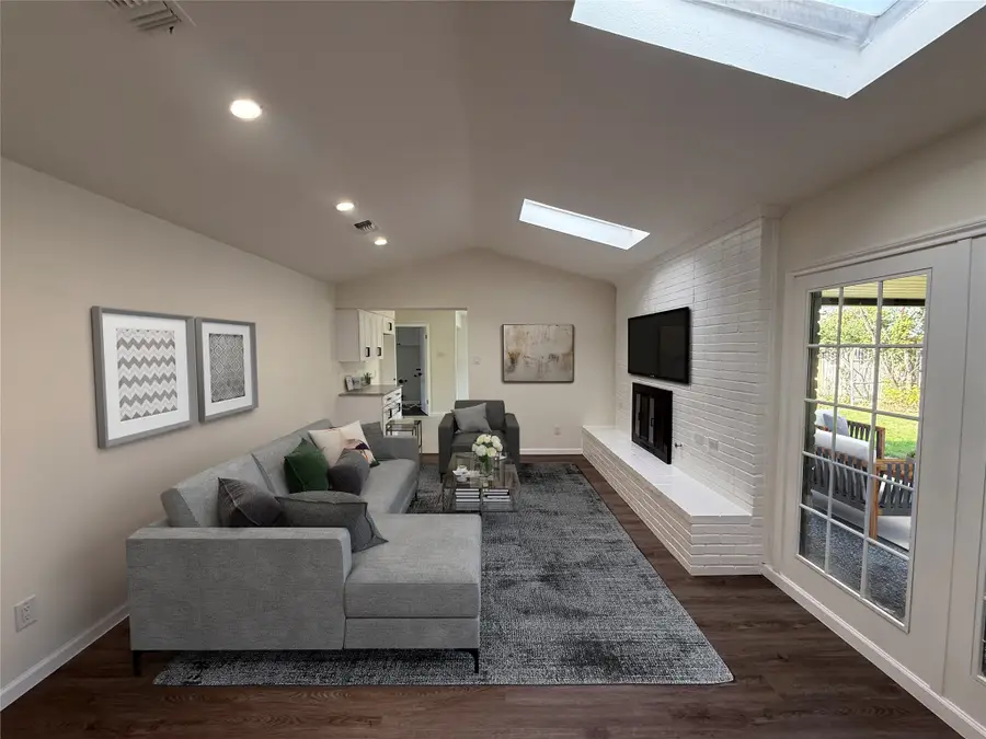 4348 Selkirk Drive W, Fort Worth, TX 76109 - #3