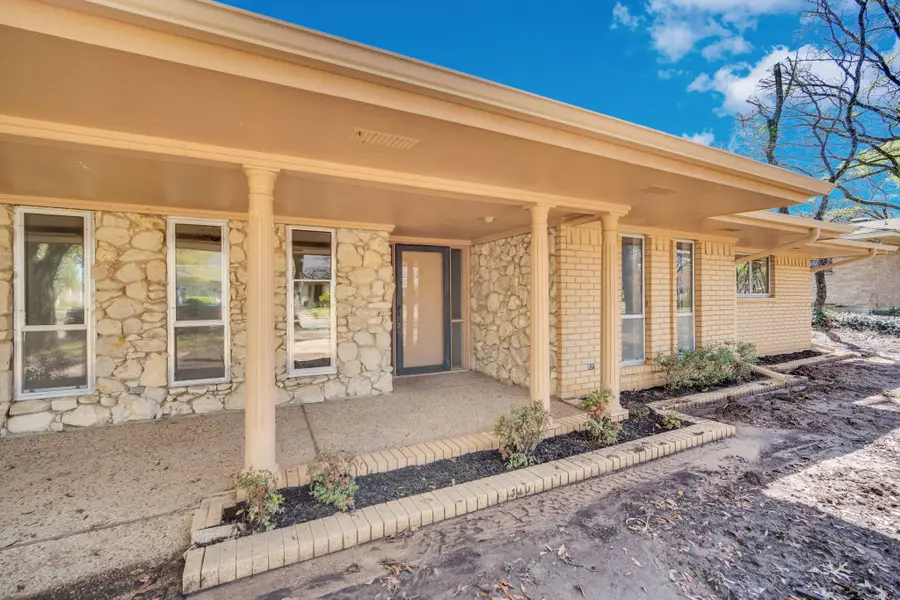 1105 Greenbriar Lane, Arlington, TX 76013 - #2