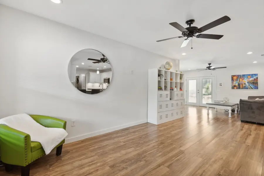 1142 W Clarendon Drive, Dallas, TX 75208 - #3