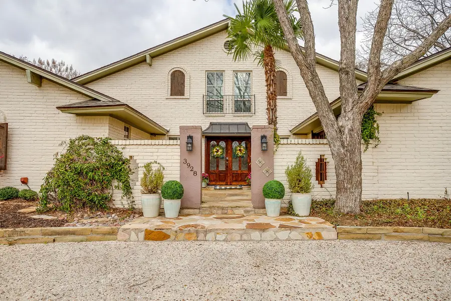 3928 Stonehenge Road, Fort Worth, TX 76109 - #3
