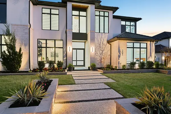 705 Stacy Drive, Southlake, TX 76092